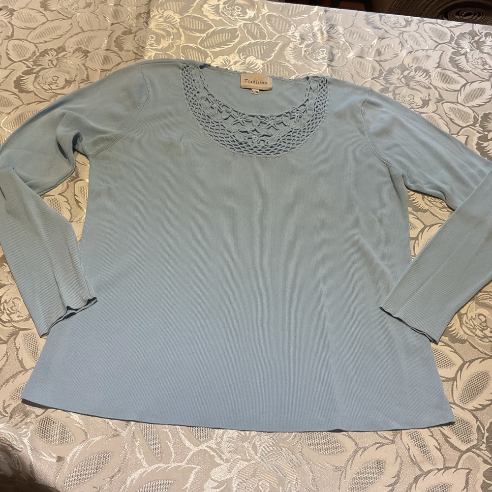 Tradition Knit Top Womens Large Blue Excellent Crochet Neck Ribbed Long Sleeve